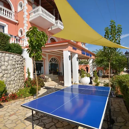 Lido Corfu Sun 4 Stars فندق بينيتسيس